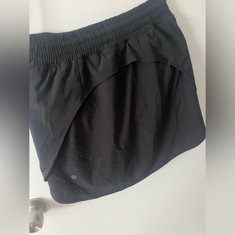 Lululemon tennis skirt - Picture 2 of 3